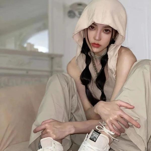 隔壁的吸血鬼美眉
